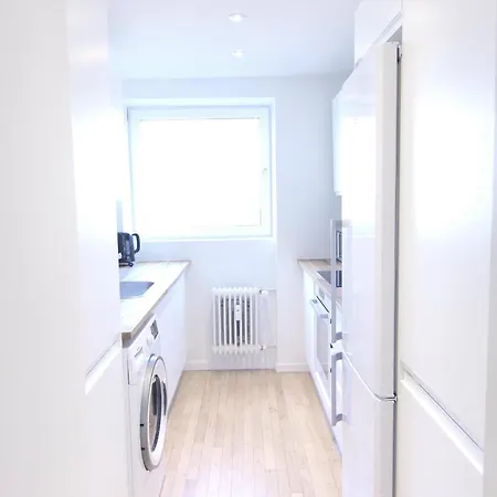 Wonderful 2-bed Wbalcony In Frederiksberg Location *